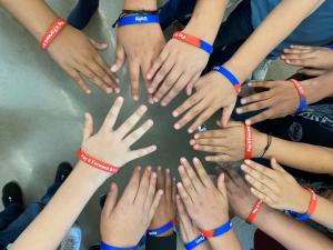 hands in a circle