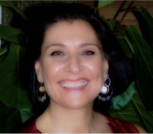Yvonne Hendricks CFN CPT, award-winning author of 5-star rated Yvonne's Cookbook "Let's Eat!" Authentic Neapolitan Recipes & World Travel Inspired Meals.