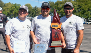 Photo of the two-person champion team, "Gang Related".