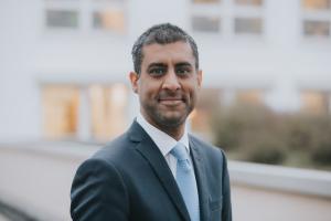 Headshot of Advanzia Bank CEO, Nishant Fafalia