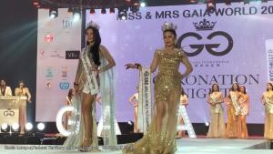 Miss Yao PeiYun - Miss Gaia [Left] and Mrs Deng Hui Jun - Mrs Gaia [Right]