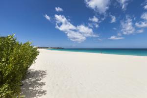 Anguilla Beach Meads Bay