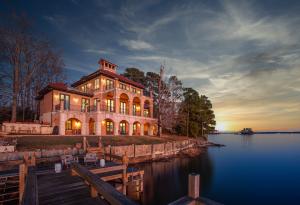 Sotheby's Concierge Auctions: 1153 Indian Summer Point, Lake Murray, Chapin, South Carolina