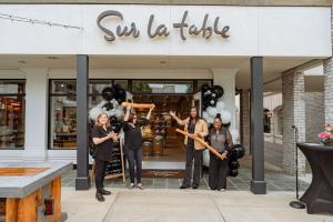 Sur La Table Now Open at Highland Village in Jackson, Miss.