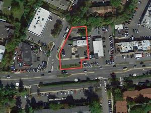 Well maintained & recently remodeled commercial 3 bay building on .57± acre corner lot in Fairfax County, VA with 29,000 average daily traffic count. The building measures 2,188± sf., and features 3 bays (10'x10' doors), office area, rear supply room & 2 restrooms.
