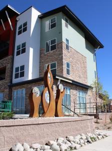 Northwest Apartments, Exterior Art by Gregory Fields