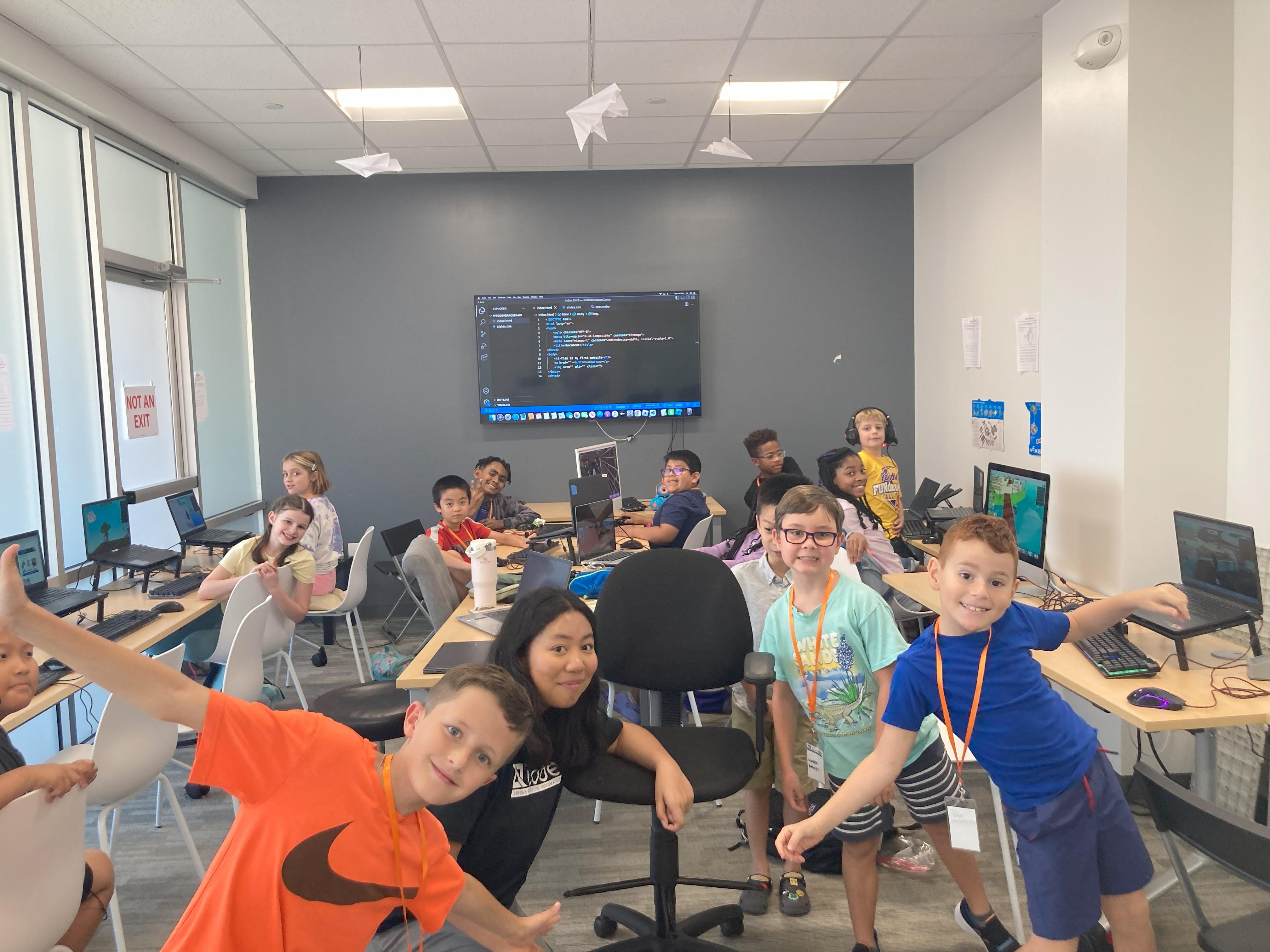 iCode offers fun and educational summer camp experiences for kids in Denver in coding and game design, from Scratch to Minecraft and Roblox.