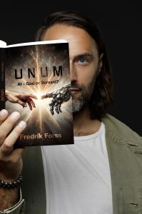 Picture author Fredrik Forss with his bestselling science-fiction book UNUM: AI- God or Servant? in his hand.