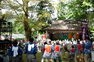 "Tanto Sai Sai" was performed at the Toyooka Theater Festival in 2023. Children performed a local folk tale on an outdoor Kabuki stage in Toyooka City's Tanto Farming Village. (Photo ©igaki photo studio)