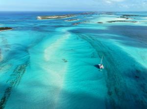 Luxury Bahamas Yacht Charter