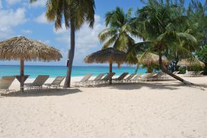 Caribbean Club Cayman Islands
