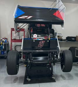 Already and accomplished micro sprint racer, Ryder Wells will drive the Bell Kemenah Racing No. 21.