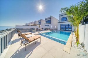 Private Villa with Swimming Pool on Al Dana Island, Fujairah