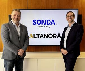 ALTANORA CEO and SONDA's Director of Business Development after the joint venture