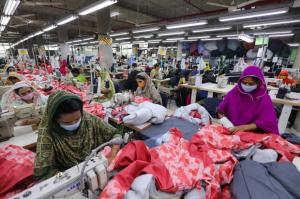 Bangladesh garment factory disrupted by protests and curfews