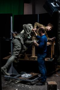 Sabin Howard sculpting Battle Scene Soldier