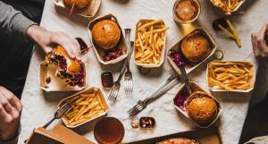 Fast Food and Quick Service Restaurants (QSRs) market