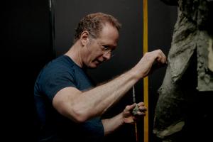 Sabin Howard sculpting with clay