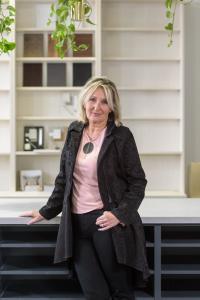 Linda Kafka, WELL AP, the driving force and the Founder of the NeuroDesign Academy and its program creator.  Since 2009, she has been a trusted and valued educator, and advocate for residential interior design.