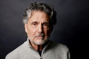  Chris Sarandon