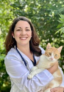 Dr. Jessica Mumm, at her practice of in-home pet euthanasia in Minneapolis, MN and surrounding cities.