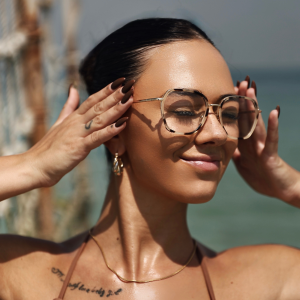 EFE Trendy, Customizable Eyewear