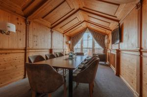 KING's Conference Room available to book