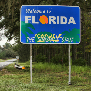 Welcome to Florida sign that says "The Toothache State"