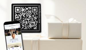 QR Code Memorial Plaque as Gift on Headstone