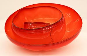 Large three-piece suite with black lip wraps by master glass blower Dale Chihuly, titled Fire Red Basket Set (1993-94). The set is in excellent condition. Box not included (est. $10,000-$20,000).