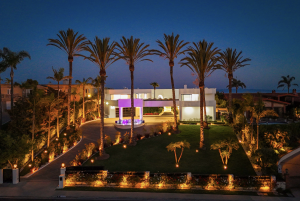 Perched along the picturesque Palos Verdes Peninsula