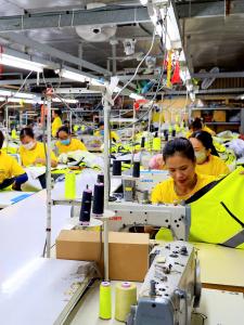 The Dony Garment Advantage: Cost-Effective, High-Quality Corporate Apparel for the US Market