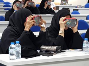 Educators immersed in Virtual Reality lessons with Google Expeditions