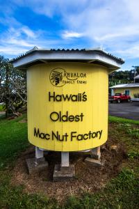 Ahualoa Family Farms - Macadamia Nut Factory