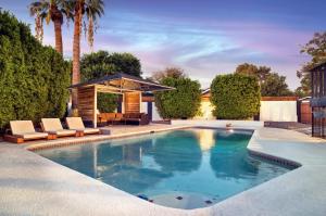 Pool at Embers Recovery Luxury Phoenix Sober Living Home