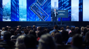 Andy Stanley delivers a keynote speech at Leadercast Conference