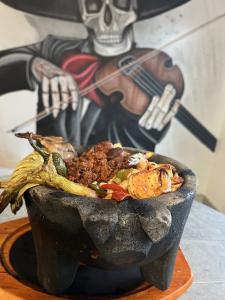 Signature dish - El Molcajete