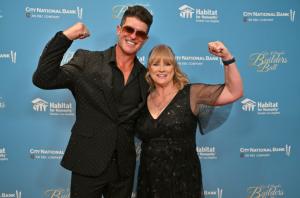 Robin Thicke and Habitat LA President & CEO Erin Rank at The 2025 Los Angeles Builder’s Ball Photo Credit: Rob Latour/Shutterstock