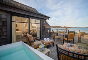 Weekapaug Inn Fenway Suite Deck