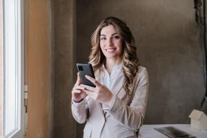 addiction treatment for women, professional women recovery, Naperville rehab center, women’s addiction care Naperville, substance abuse help for professionals, female-focused rehab Naperville, outpatient addiction treatment, executive women recovery, ment