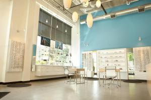 Oculus Eyecare is an optical boutique and eye clinic, located on Denny Way in Seattle’s South Lake Union.