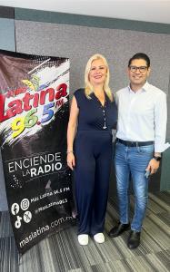 Hazel Ortega was interviewed by Gerson Berdón, the leading news anchor in Veracruz, on the iconic radio station La Más Latina 96.5 FM.