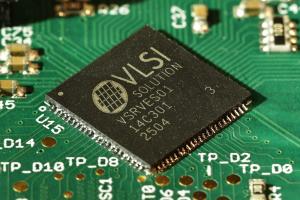 VSRVES01 chip on evaluation PCB