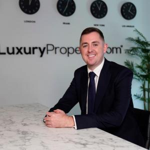 Shaun Cullen, newly appointed CEO of LuxuryProperty.com, brings global leadership experience and a passion for innovation to the forefront of luxury real estate.