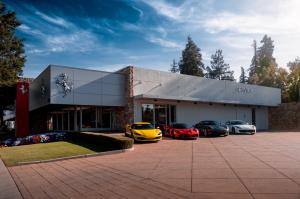 Ferrari Silicon Valley on El Camino Real in Redwood City