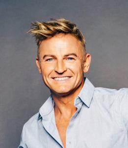 From TV stars to fashion icons, pop singers to movie legends, Jimmy Coco tans A-listers across the world before their most iconic moments.