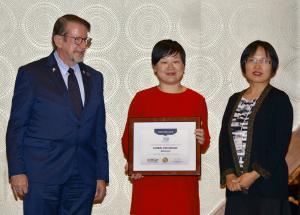 Aikucun won the Global CSR Award at the conference for corporate social responsibility (CSR) reflected in its business.